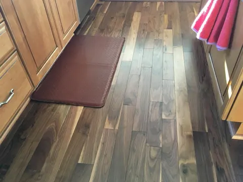 Hardwood flooring installed by Miller's Wholesale Flooring in East Tennessee